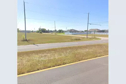 1300 N Gator Cir, Cape Coral, FL 33909 - Photo 3