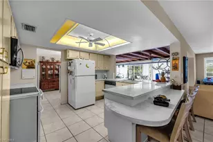 690 Murex Dr, Naples, FL 34102 - Photo 17