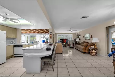 690 Murex Dr, Naples, FL 34102 - Photo 15