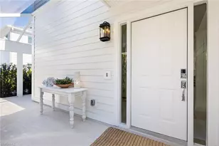 230 6th Ave S, Naples, FL 34102 - Photo 17