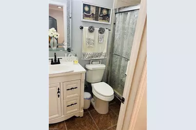 6219 Blossom Ave, Tampa, FL 33614 - Photo 9