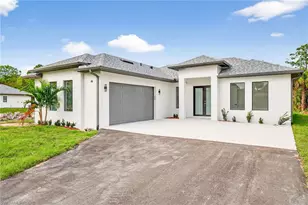 1749 10th Ave NE, Naples, FL 34120 - Photo 3