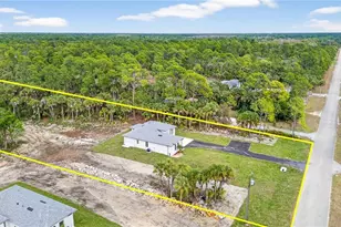 1749 10th Ave NE, Naples, FL 34120 - Photo 37