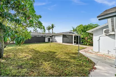 781 101st Ave N, Naples, FL 34108 - Photo 27