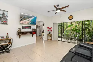 3310 Europa Dr, Naples, FL 34105 - Photo 15