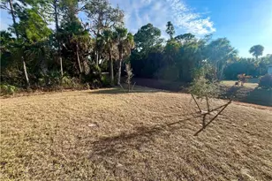 5029 S Rosebud Cir, Labelle, FL 33935 - Photo 15