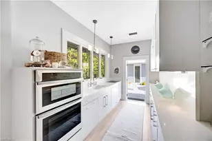 1375 Gordon Dr, Naples, FL 34102 - Photo 13