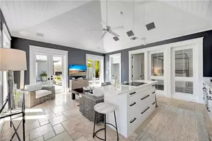 1375 Gordon Dr, Naples, FL 34102 - Photo 31