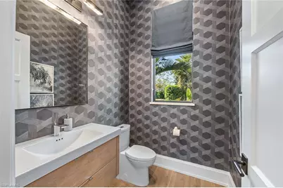 1300 Nautilus Rd, Naples, FL 34102 - Photo 31