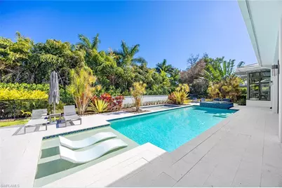 1300 Nautilus Rd, Naples, FL 34102 - Photo 35