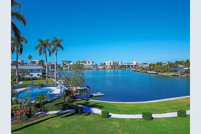 383 Harbour Dr #308, Naples, FL 34103 - Photo 7