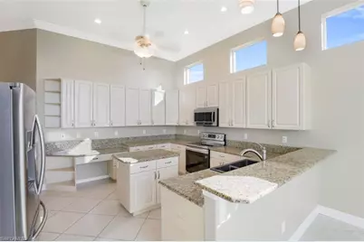 3304 Potomac Ct, Naples, FL 34120 - Photo 11