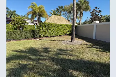 13563 Snook Cir, Naples, FL 34114 - Photo 11