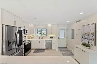 1686 Blue Point Ave #B5, Naples, FL 34102 - Photo 7