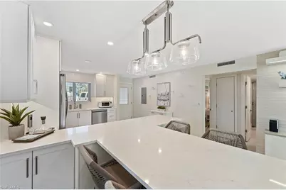 1686 Blue Point Ave #B5, Naples, FL 34102 - Photo 11