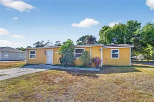 4261 Elwood Rd, Fort Myers, FL 33908 - Photo 3