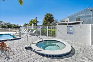 132 Santa Clara Dr, Naples, FL 34104 - Photo 27