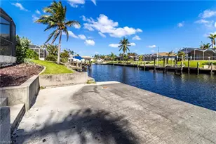 2523 SE 24th Pl, Cape Coral, FL 33904 - Photo 33