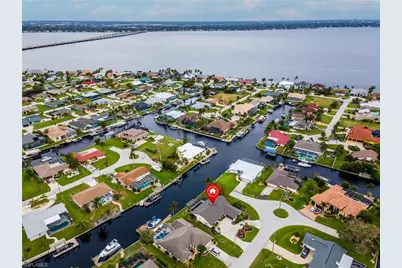 2523 SE 24th Pl, Cape Coral, FL 33904 - Photo 45