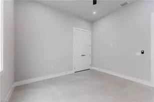 1123 NE 10th St, Cape Coral, FL 33909 - Photo 37