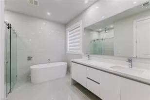 1123 NE 10th St, Cape Coral, FL 33909 - Photo 33