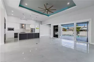 1123 NE 10th St, Cape Coral, FL 33909 - Photo 9