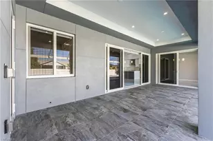 1123 NE 10th St, Cape Coral, FL 33909 - Photo 23