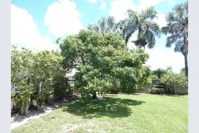 770 105th Ave N, Naples, FL 34108 - Photo 9