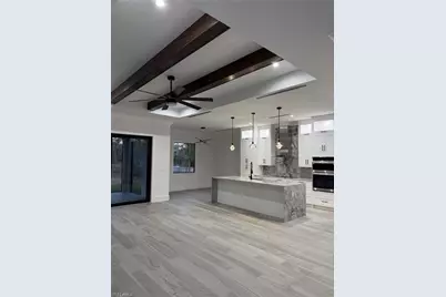 526 16th St SE, Naples, FL 34117 - Photo 5