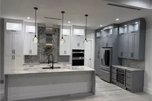 526 16th St SE, Naples, FL 34117 - Photo 7