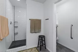 661 E Valley Dr, Bonita Springs, FL 34134 - Photo 27