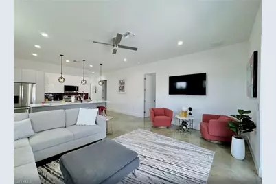 2479 Shadowlawn Dr, Naples, FL 34112 - Photo 11