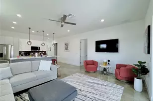 2479 Shadowlawn Dr, Naples, FL 34112 - Photo 11
