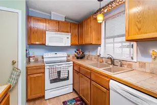 121 Grassy Key Ln, Naples, FL 34114 - Photo 3