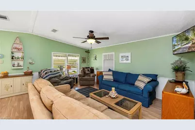 121 Grassy Key Ln, Naples, FL 34114 - Photo 9