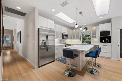 361 2nd St S, Naples, FL 34102 - Photo 9