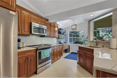 4275 11th Ave SW, Naples, FL 34116 - Photo 9