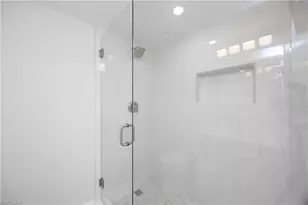 21 High Point Cir E, Naples, FL 34103 - Photo 11