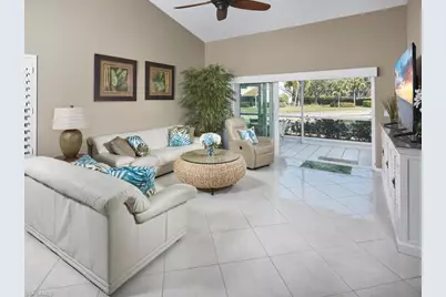 570 Windsor Sq #101, Naples, FL 34104 - Photo 1