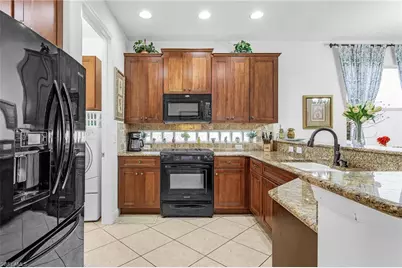 9400 La Bianco St, Estero, FL 33967 - Photo 7