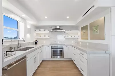 10701 Gulf Shore Dr #402, Naples, FL 34108 - Photo 15