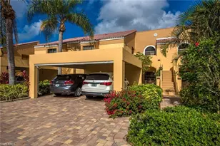 643 Beachwalk Cir, Naples, FL 34108 - Photo 5