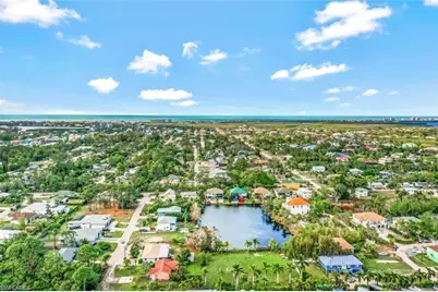 3870 Bennett Ln, Bonita Springs, FL 34134 - Photo 9