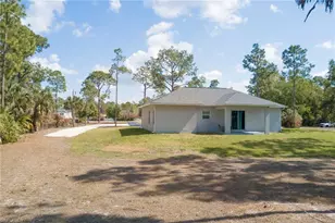 911 14th St SE, Naples, FL 34117 - Photo 29