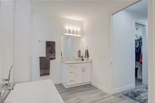 911 14th St SE, Naples, FL 34117 - Photo 19