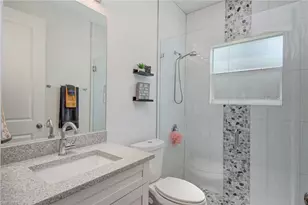 911 14th St SE, Naples, FL 34117 - Photo 23