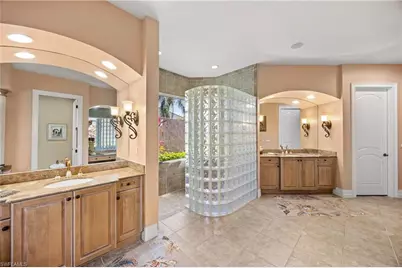 1687 Persimmon Dr, Naples, FL 34109 - Photo 19