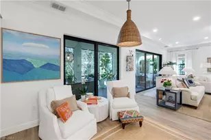 2472 Breakwater Wy, Naples, FL 34112 - Photo 9