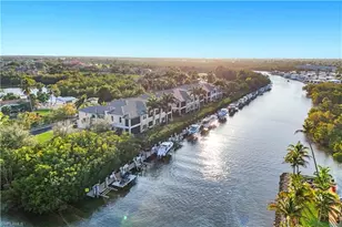 2472 Breakwater Wy, Naples, FL 34112 - Photo 3