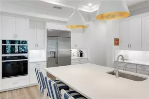 2472 Breakwater Wy, Naples, FL 34112 - Photo 13